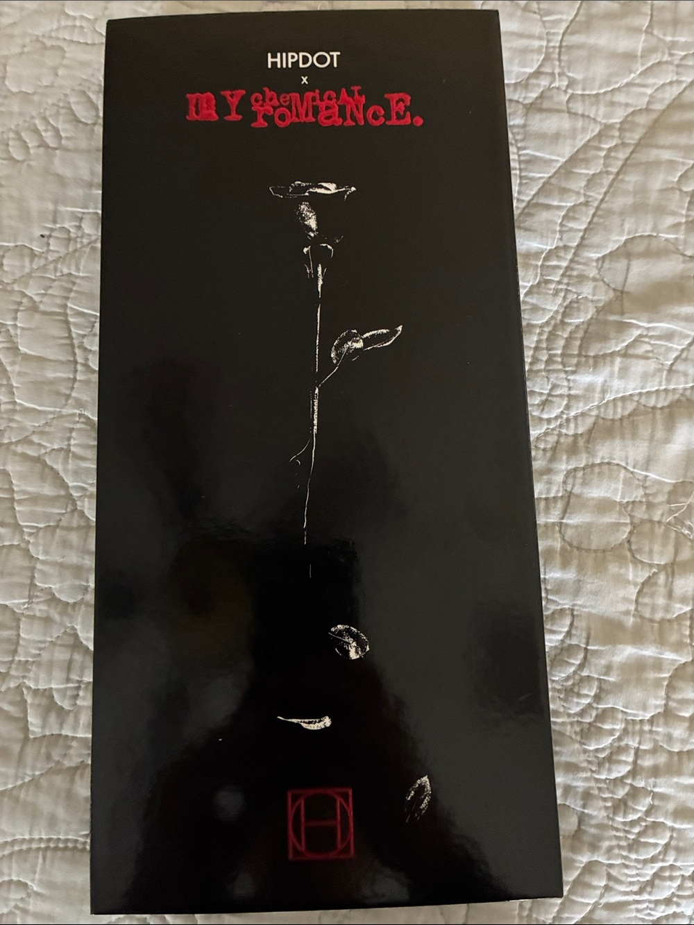 HIPDOT x My Chemical Romance Black & Red Eyeshadow Palette